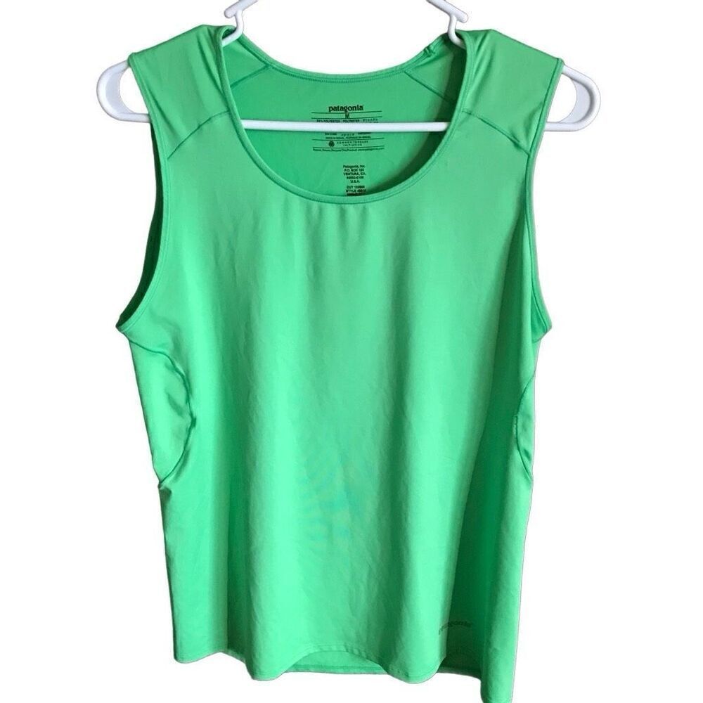Patagonia SZ M green Athletic sleeveless top running workout